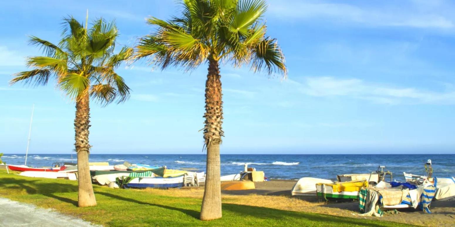 La Parada Beach 托雷德本纳贾尔邦 外观 照片